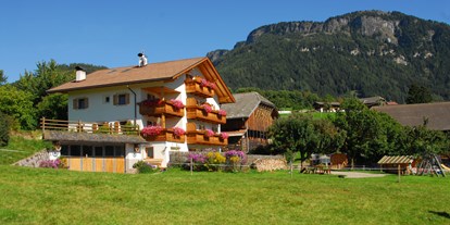 suche - Shuttle Dienst - Trentino-Südtirol - Unser Bauernhof mit großer Spiel- und Liegewiese - Singerhof - Urlaub auf dem Bauernhof