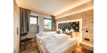 suche - Barrierefrei - Trentino-Südtirol - NEW: Doppelzimmer in Zirbelkiefer Natur belassen für einen gesunden Schlaf - Residence Apartments Wolfgang