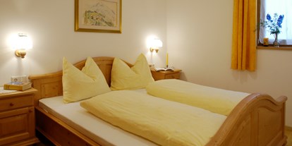 suche - Kategorie Urlaub auf dem Bauernhof: 3 Blumen - Trentino-Südtirol - Schlafzimmer in der Bergblick-Wohnung  - Peternaderhof