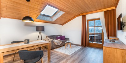 suche - Kategorie Bed & Breakfast: 4 Sonnen - Kastelruth - Appartment B - Superior 
Wohnzimmer - Sonnenresidenz Malfertheinerhof