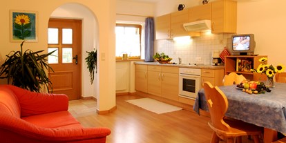 suche - Völs am Schlern - Italien - Die Bergblick-Wohnung hat 2 getrennte Schlafzimmern, Bad mit Dusche und Bide und Doppelwaschbecken. - Peternaderhof