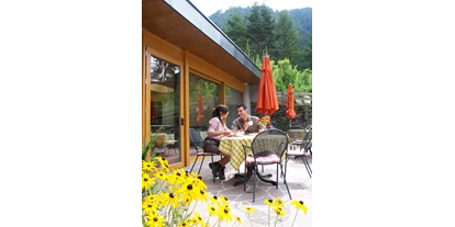 suche - WLAN - Italien - Genießen Sie die Zeit auf unserer großzügigen Terrasse - Boutique & Wanderhotel Stefaner
