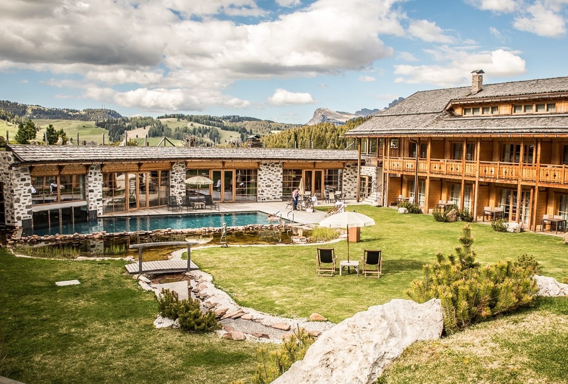 Unterkunft: Pool - Tirler - Dolomites Living Hotel