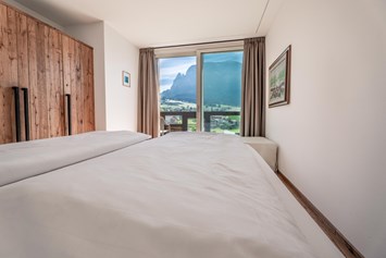 Unterkunft: Schlafzimmer mit Schlernblick - Residence Chalet Simonazzi