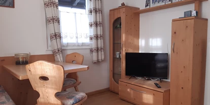 suche - WLAN - Italien - Wohnzimmer Ferienwohung Tschafon - Grattweberhof