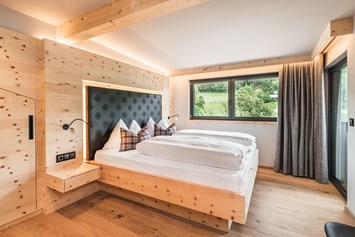 Unterkunft: NEW: Doppelzimmer in Zirbelkiefer Natur belassen für einen gesunden Schlaf  - Residence Apartments Wolfgang