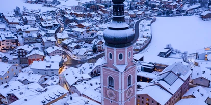 suche - Garage - Kastelruth im Winter - Hotel Cavallino D'Oro Bed & Breakfast