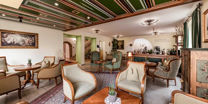 suche - Garage - Hotel Cavallino D'Oro Bed & Breakfast