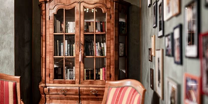 suche - Garage - Hotel Cavallino D'Oro Bed & Breakfast