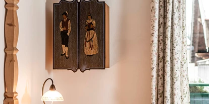 suche - Garage - Hotel Cavallino D'Oro Bed & Breakfast