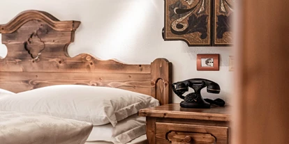 suche - Garage - Hotel Cavallino D'Oro Bed & Breakfast