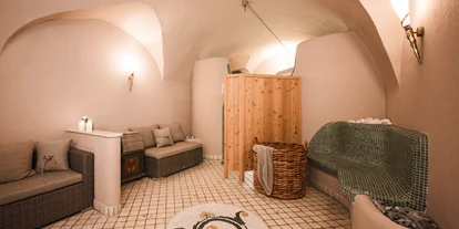 suche - Garage - Hotel Cavallino D'Oro Bed & Breakfast