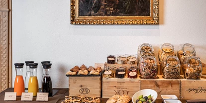 suche - Garage - Hotel Cavallino D'Oro Bed & Breakfast