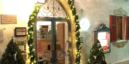 suche - Garage - Eingang - Hotel Zum Turm
