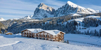 suche - Garage - Außenansicht - Brunelle Seiser Alm Lodge