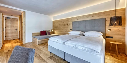 suche - Garage - Zimmer - Brunelle Seiser Alm Lodge