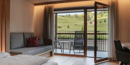 suche - Garage - Zimmer - Brunelle Seiser Alm Lodge