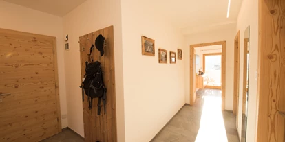 suche - Garage - Eingang - Platzerhof