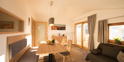 suche - Garage - Wohnzimmer - Platzerhof